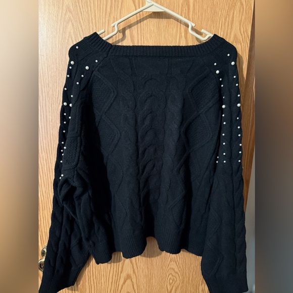 Francescas’s Beverly Pearl Embellished Cable Pullover Sweater Black - Picture 6 of 6